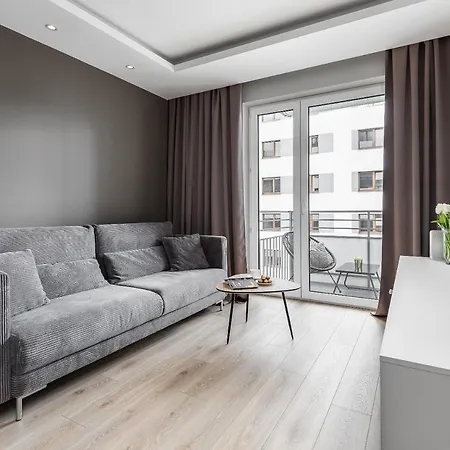 Premium New Town Private Parking Included Estetino