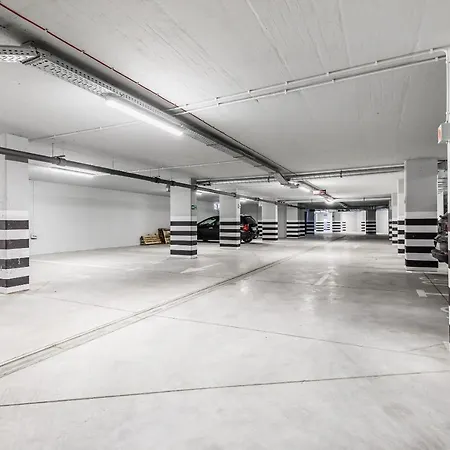 Apartment Premium New Town Private Parking Included