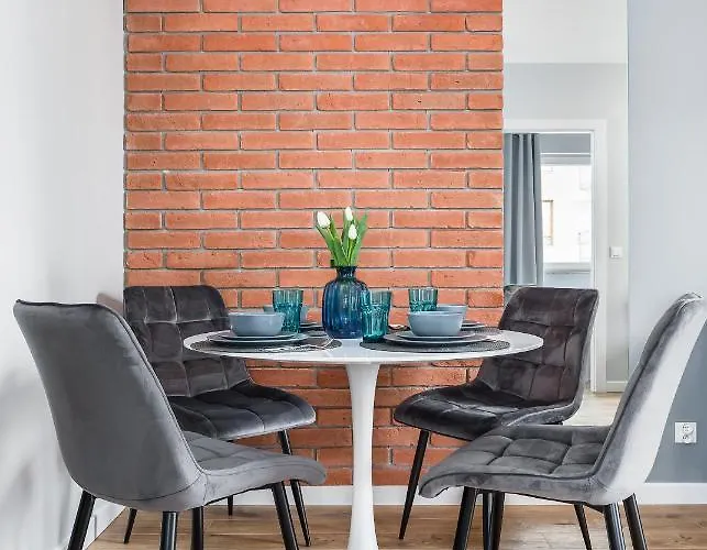 Premium New Town Private Parking Included Апартаменты