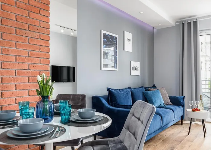 Апартаменты Premium New Town Private Parking Included