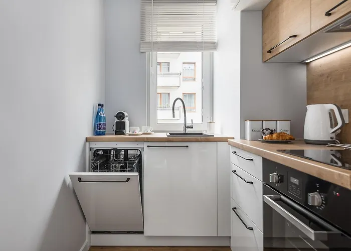 Premium New Town Private Parking Included Апартаменты