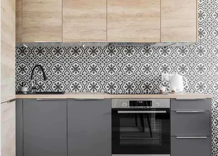 Premium New Town Private Parking Included Апартаменты *