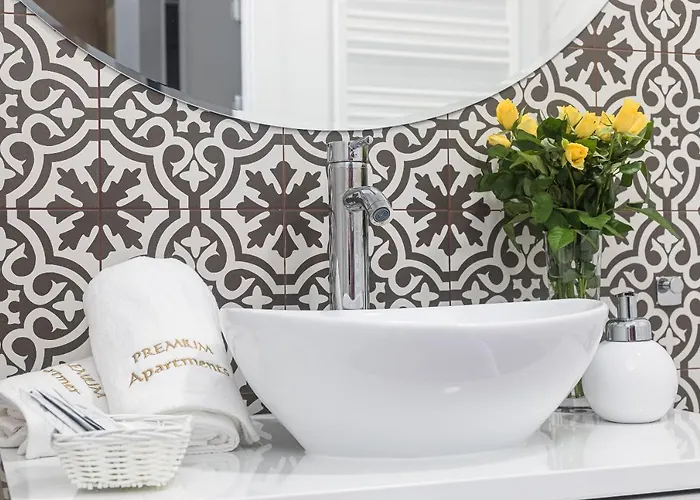 Premium New Town Private Parking Included Апартаменты *